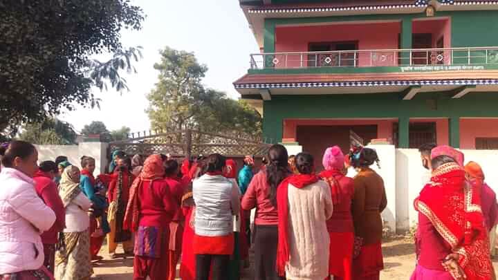 साना किसान सहकारी पुनर्वासमा अनियमितता, नियामकले समेत वेवास्ता गरेपछि सदस्यद्वारा कार्यालयमा ताला