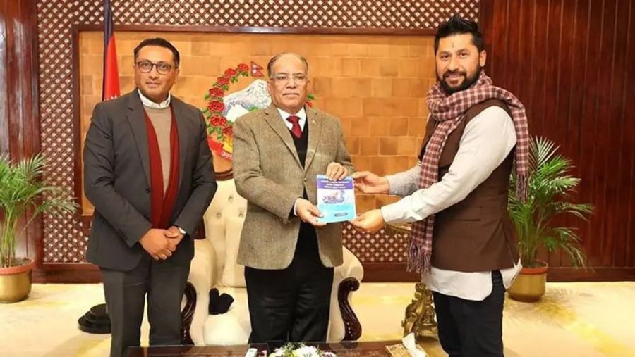 स्वर्णिम वाग्लेले तयार पारेको ‘सहकारीको संकट, समाधानका उपाय र योजना’ मा के छ?